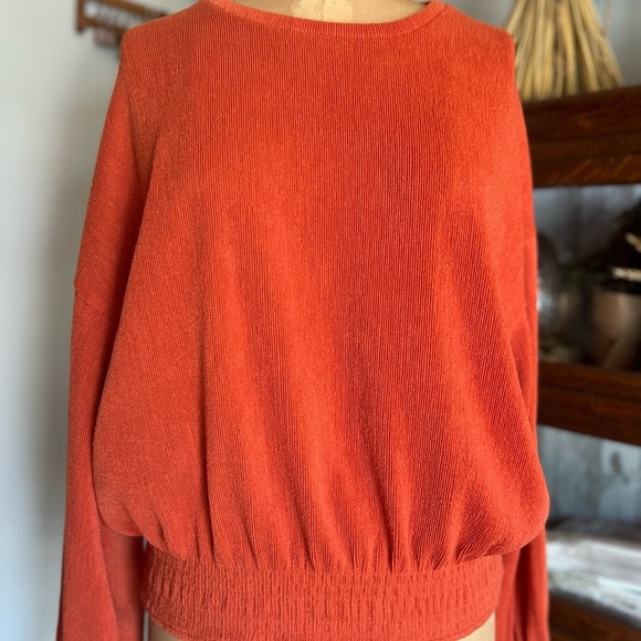 Zara burnt orange pullover ribbed top with elastic waist and sleeve bands - Picture 4 of 9